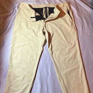 Lululemon Commission Men's Tan Khaki Chinos Slim Leg Pants. (NWOT)